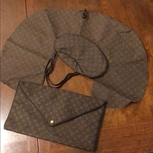 Louis Vuitton Travel set